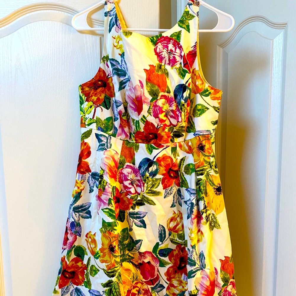 Floral fitted dress